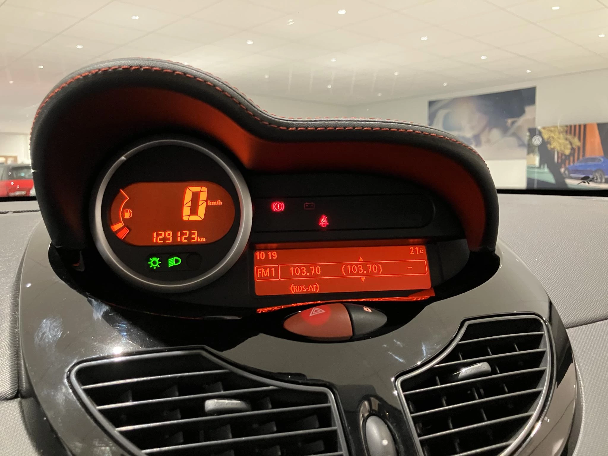 Renault-Twingo-image-18