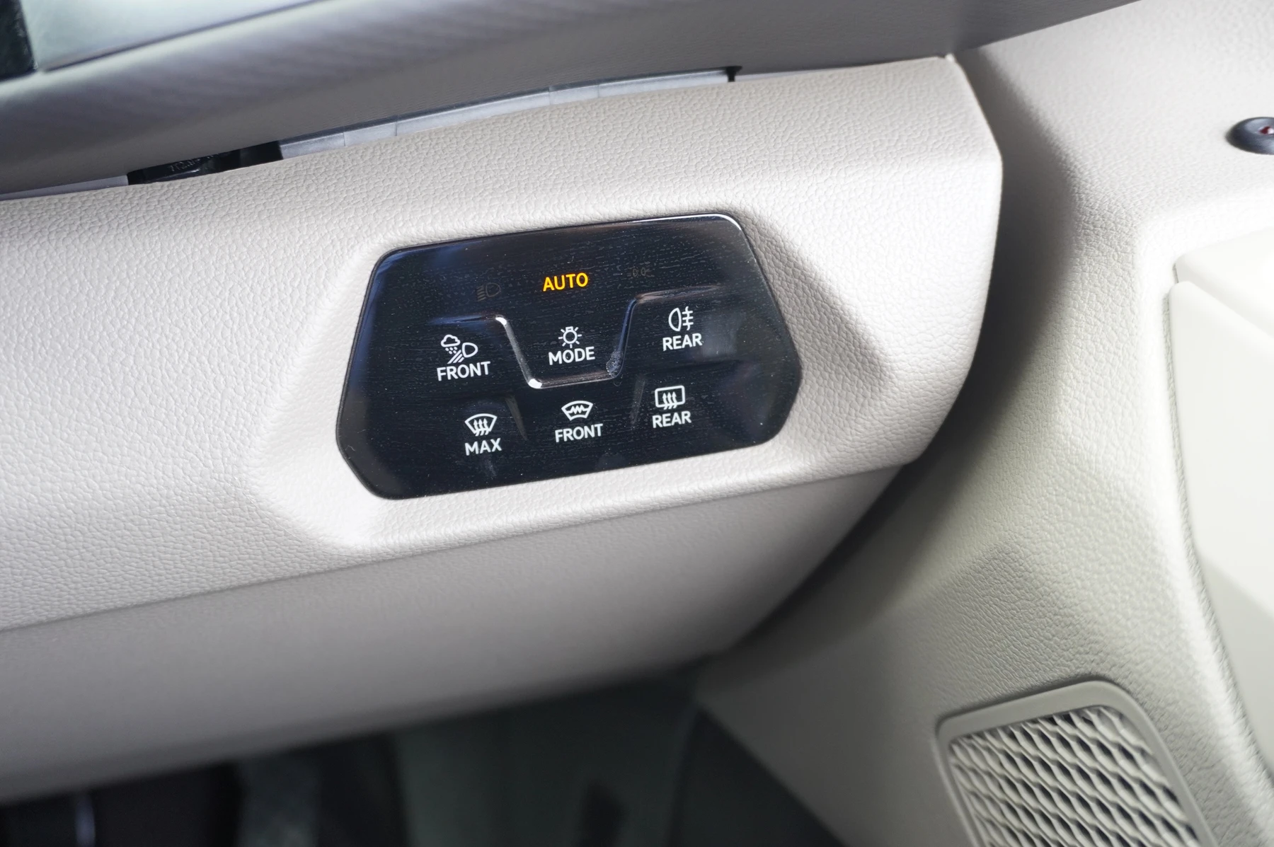 Volkswagen-California-image-38