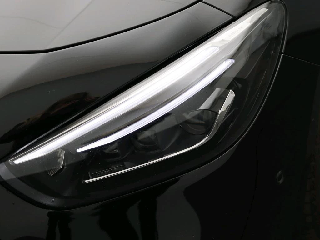 Mercedes-Benz B-Klasse 180 AMG Line + PANORAMISCH DAK + MULTIBEAM LED +