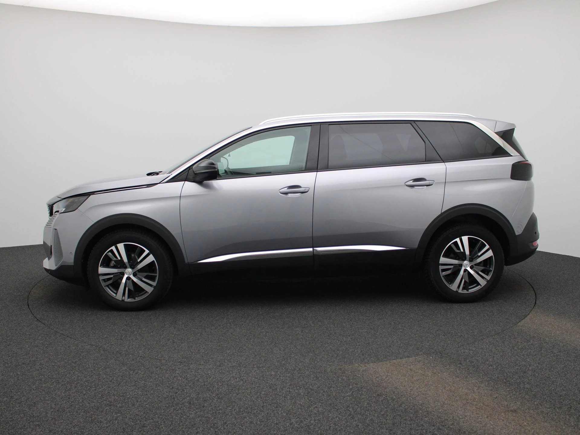 Peugeot-5008-image-3