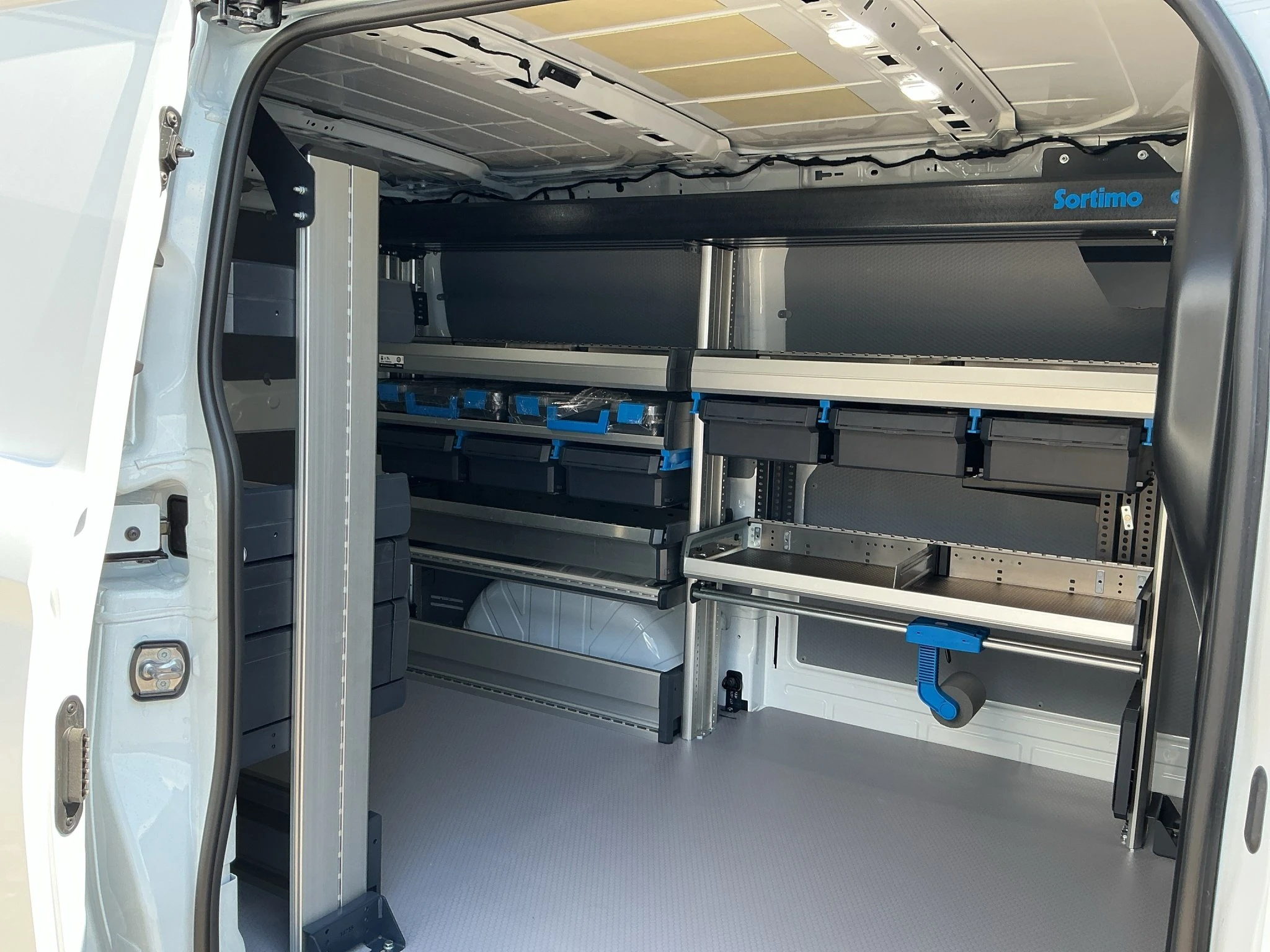 Ford Transit Custom Trend Service-Line PHEV 320 L1 Kasten *aus unserer Werbung*