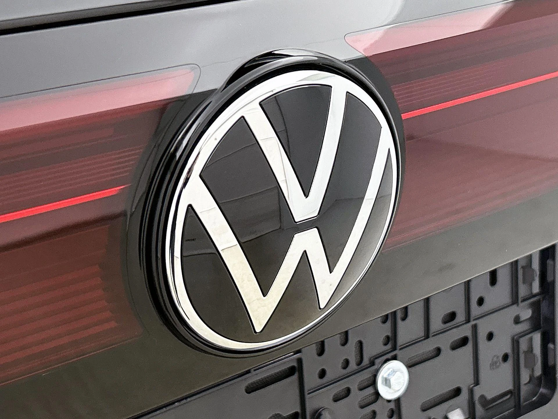 Volkswagen-Tiguan-image-30