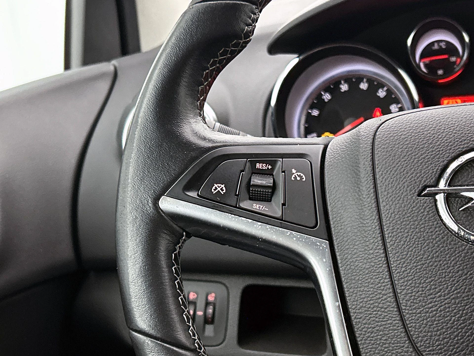 Opel-Meriva-image-5