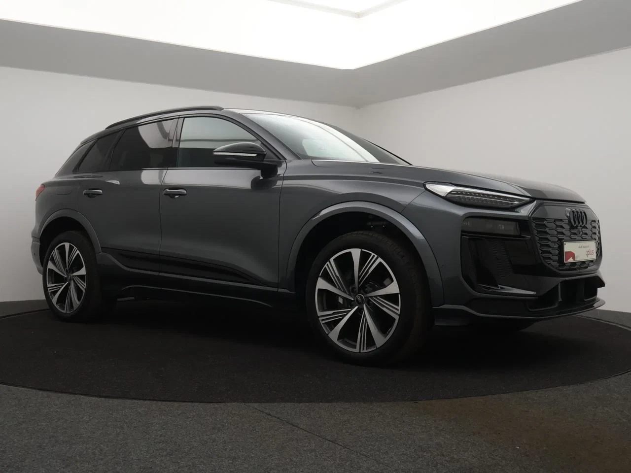 Audi SQ6 e-tron SQ6 e-Tron QUATTRO 100kWh 489PK *AUTOMAAT*SPORTZETELS*LEDER*360° CAMERA*PDC*CRUISE*NAVI*APP-CONNECT*...*