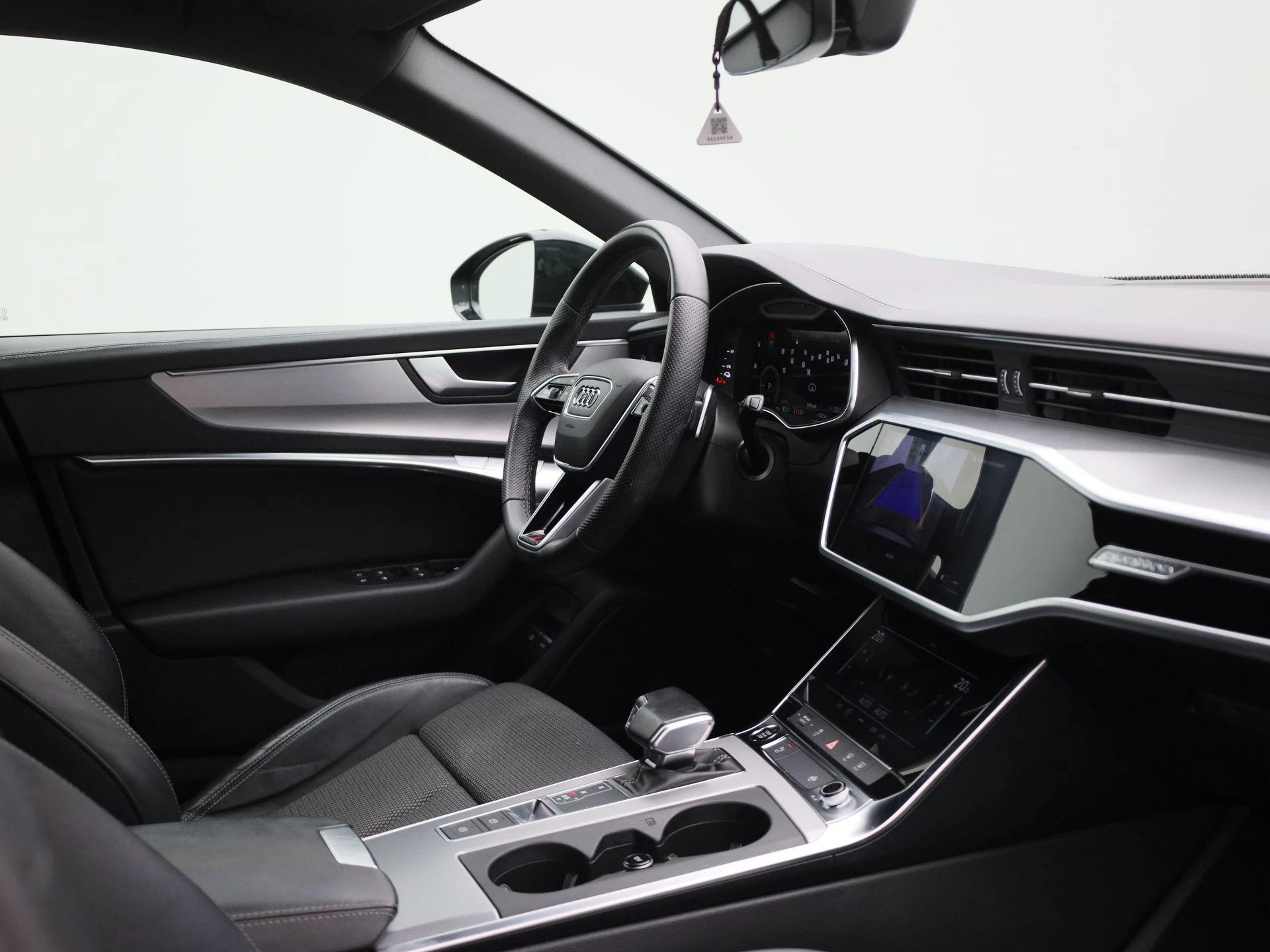 Audi-A6-image-39