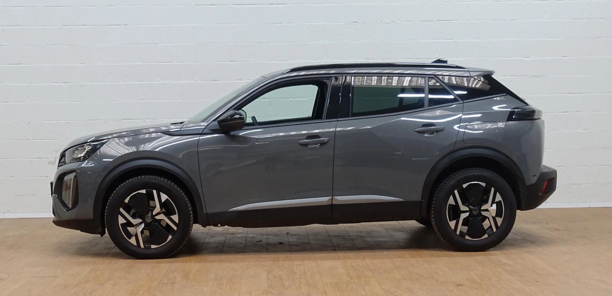 Peugeot 2008 1.2 HYBRID 145 e-DSC6 Allure