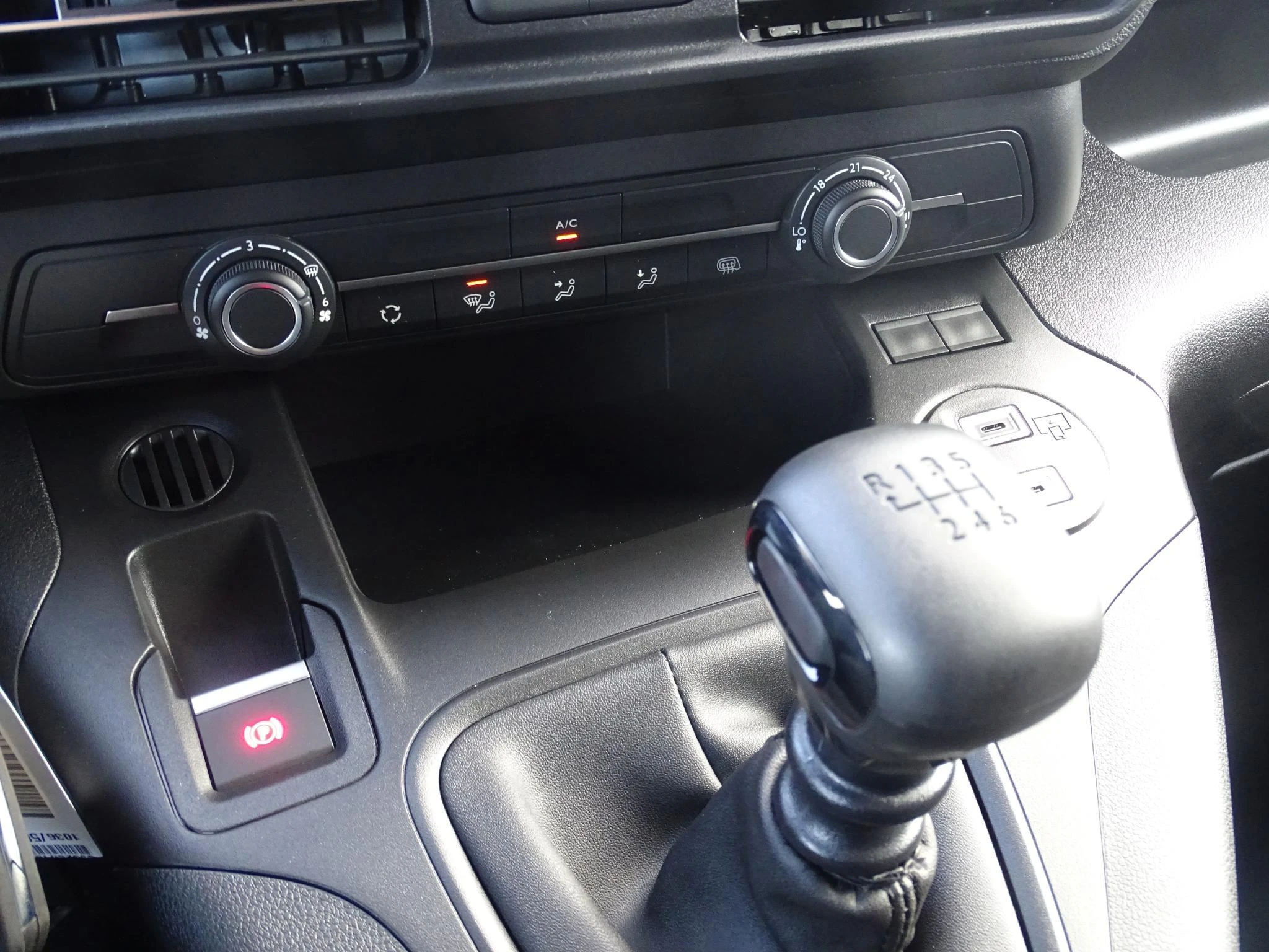 Peugeot Partner 1.5 BlueHDi L1 Light 75kW