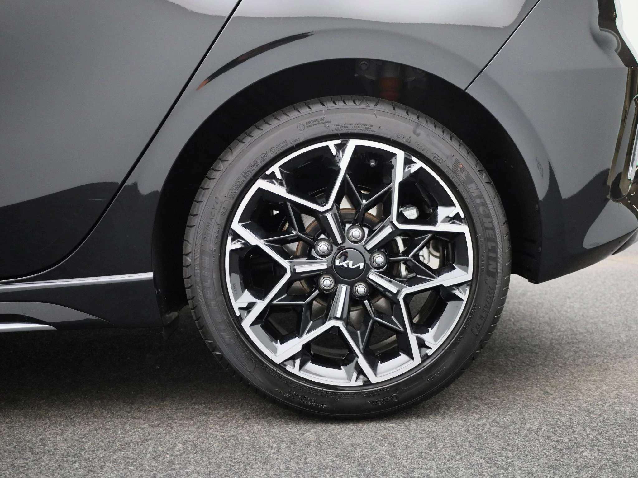 Kia Ceed - 13