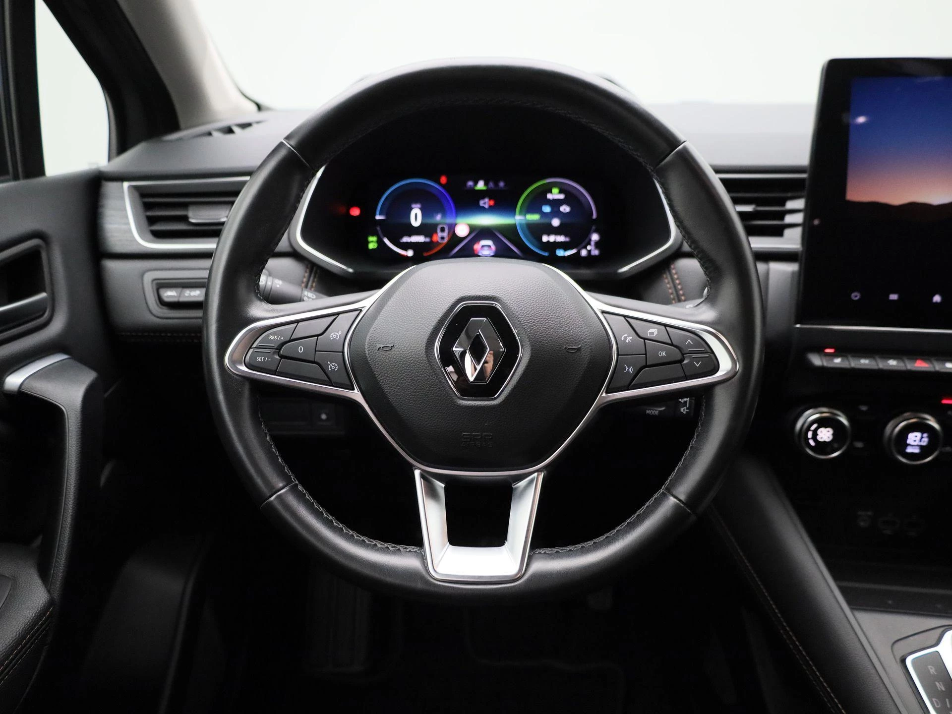 Renault Captur 1.6 E-Tech Plug-in Hybrid 160 Initiale Paris