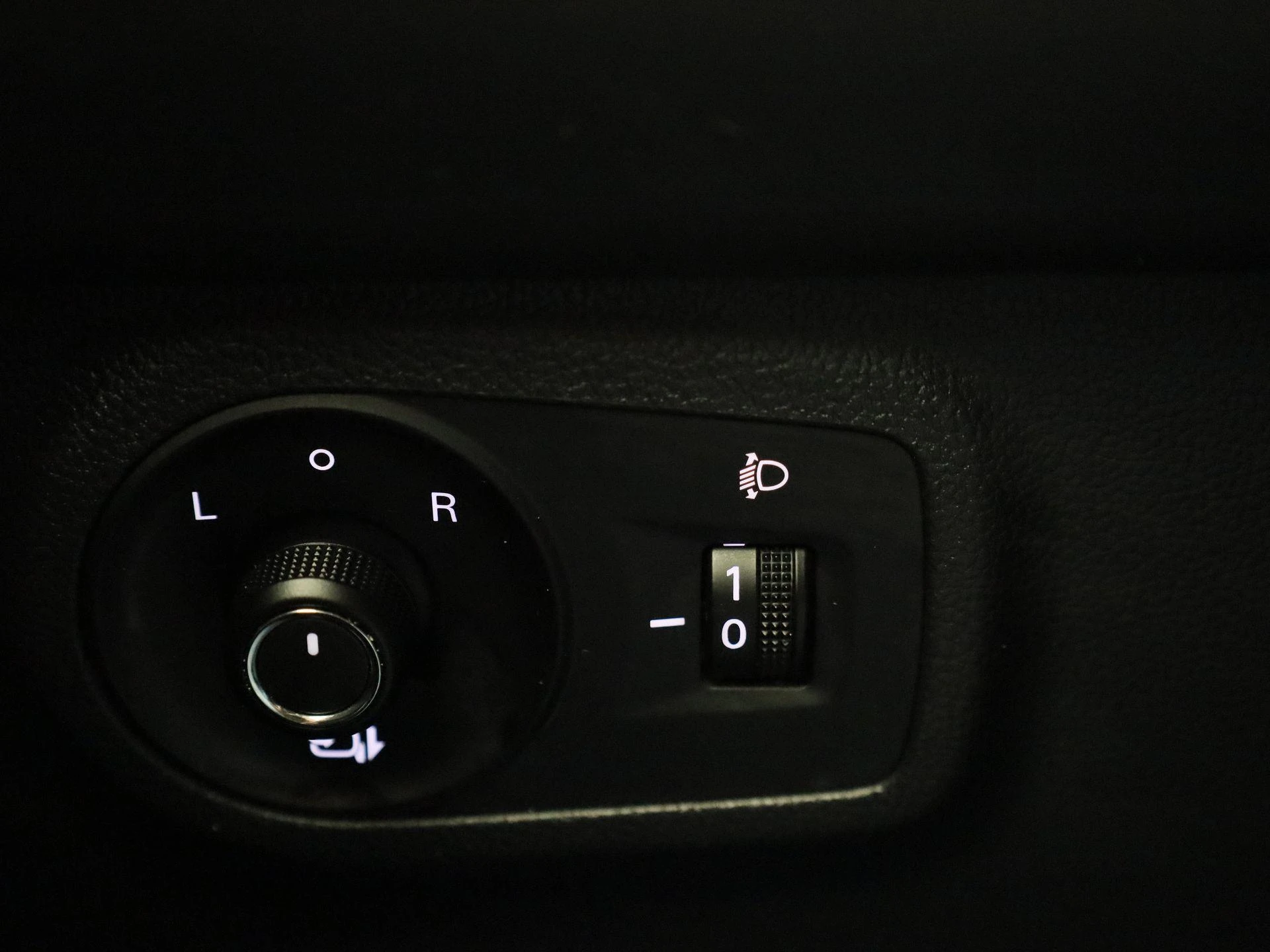 MG-ZS EV-image-28