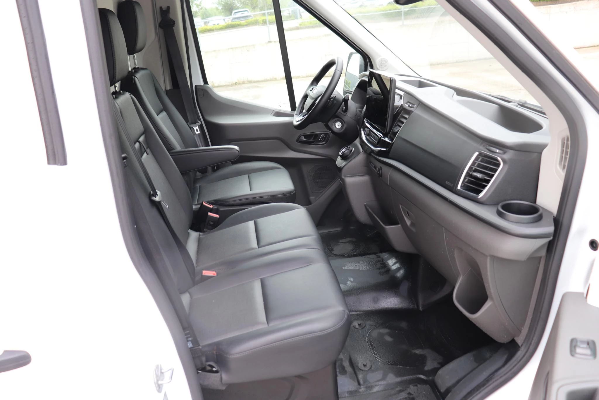 Ford Transit 350M 2.0TD 165pk 121kW A8 Trend