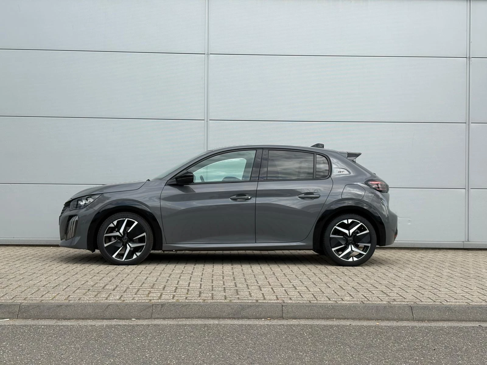 Peugeot 208 1.2 Hybrid 145 e-DCS6 GT