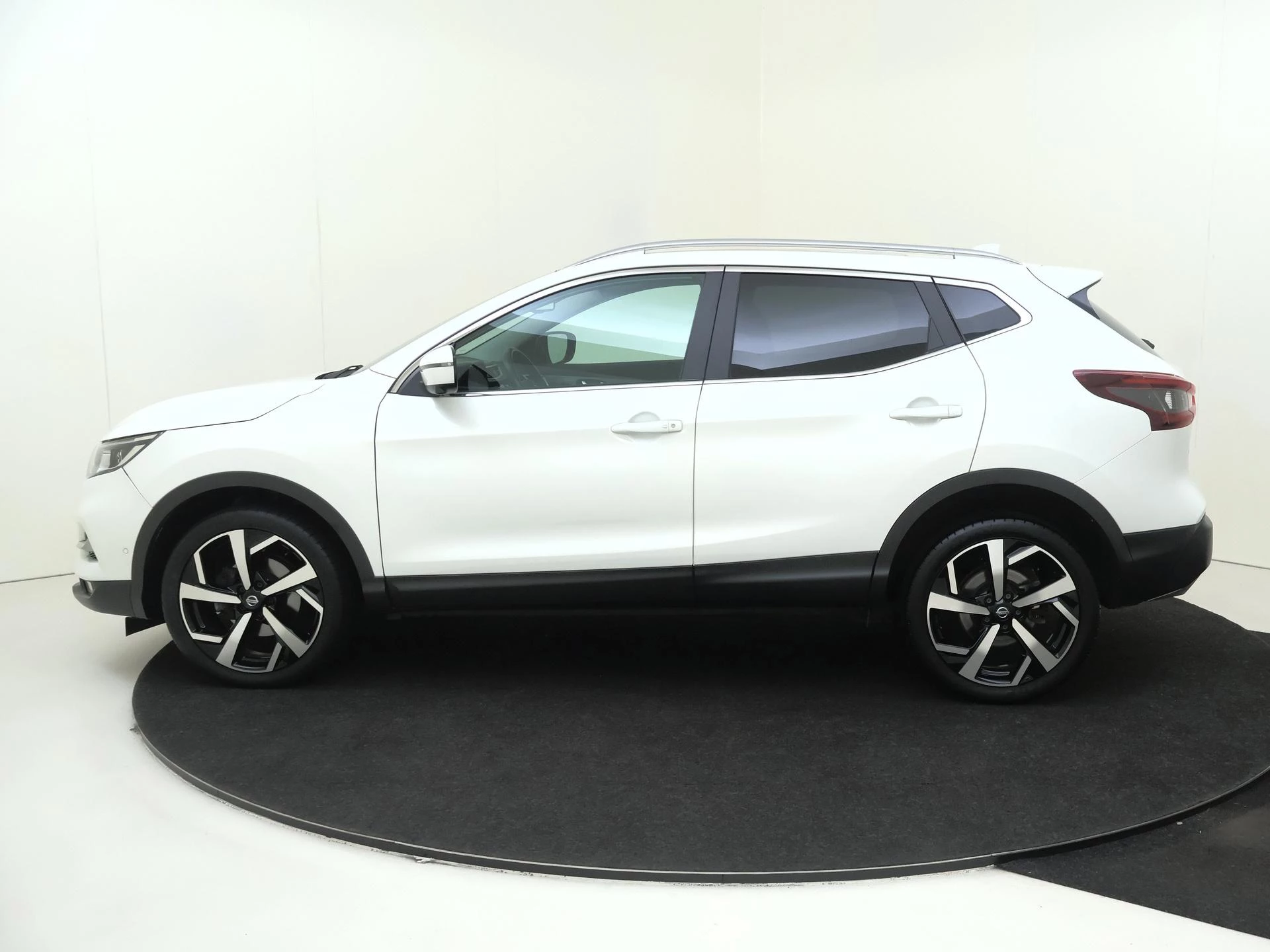 Nissan QASHQAI 1.3 DIG-T Tekna