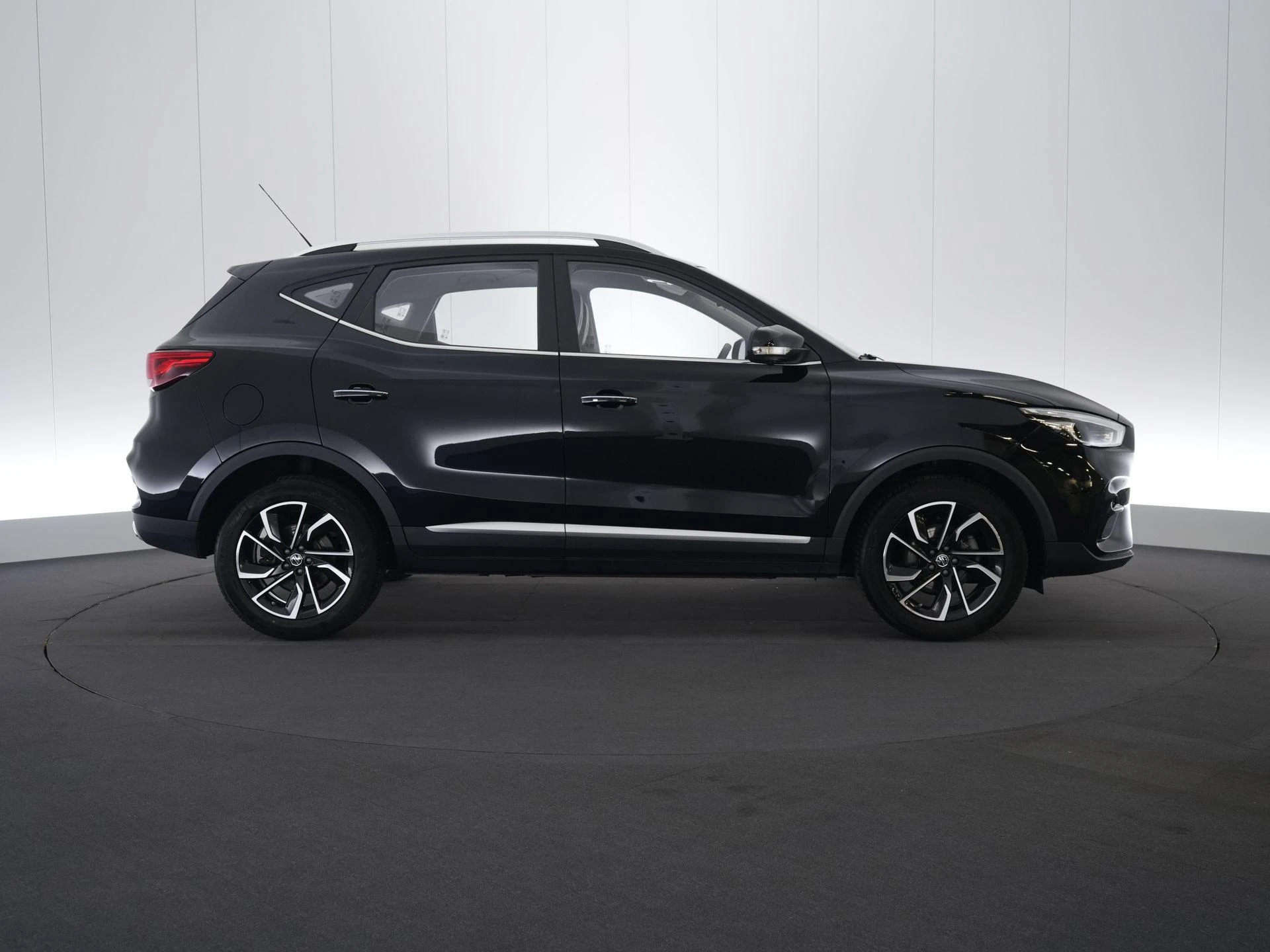 MG-ZS-image-5