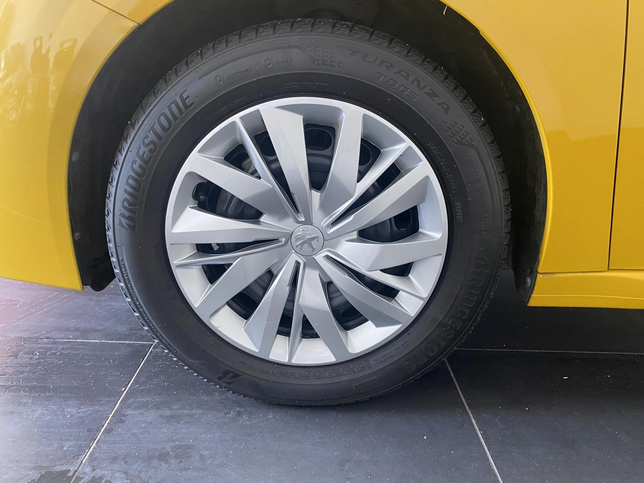 Peugeot-208-image-9