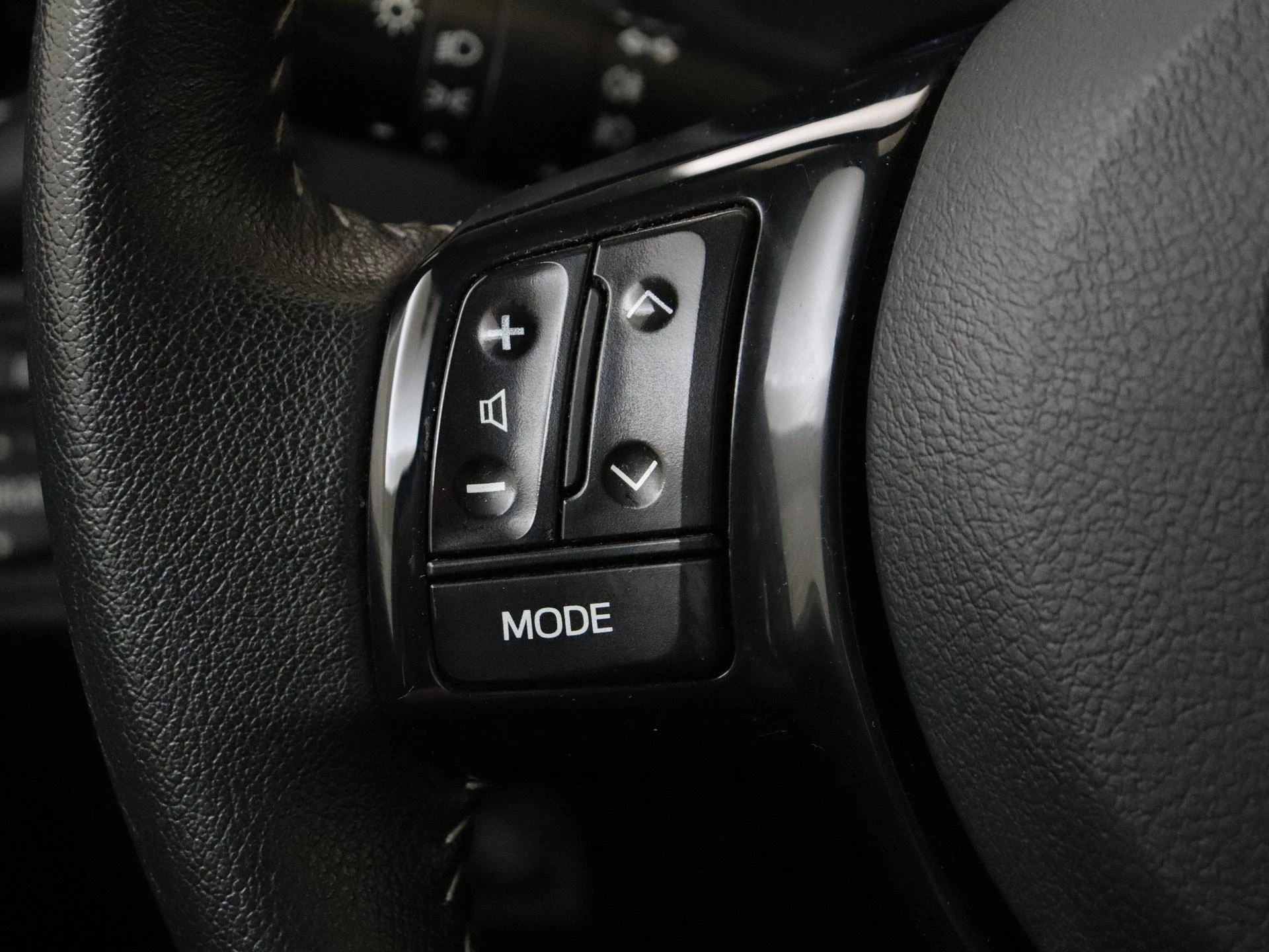 Toyota-Yaris-image-12
