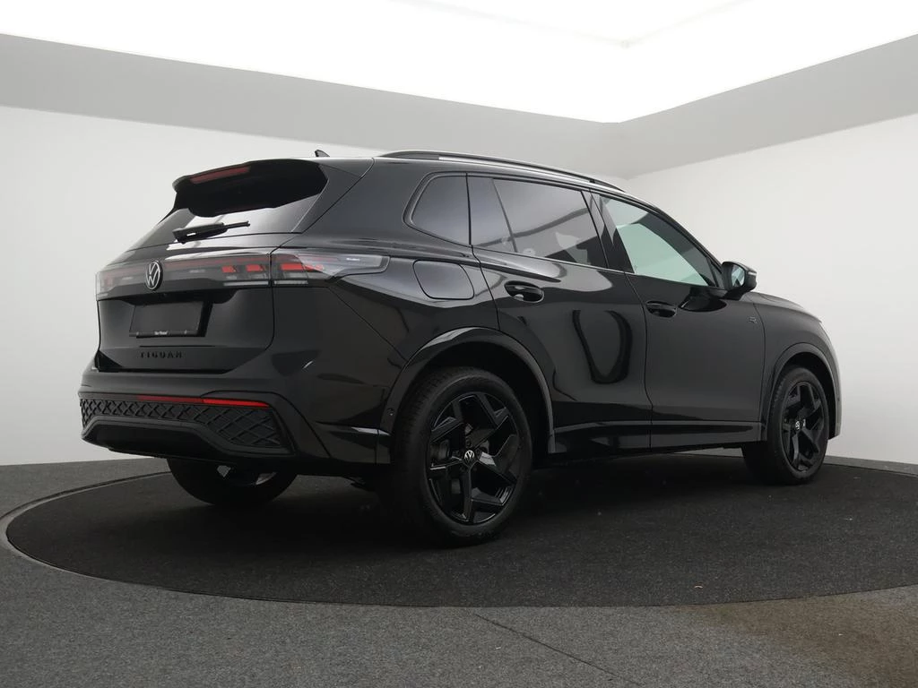 Volkswagen-Tiguan-image-1