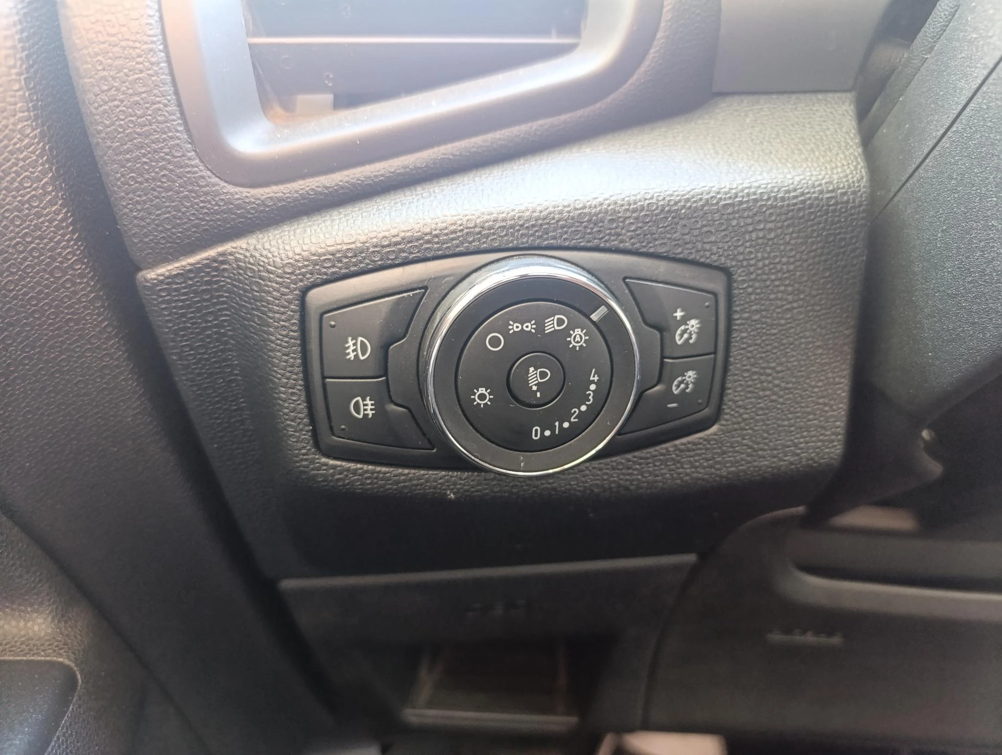 Ford-EcoSport-image-17