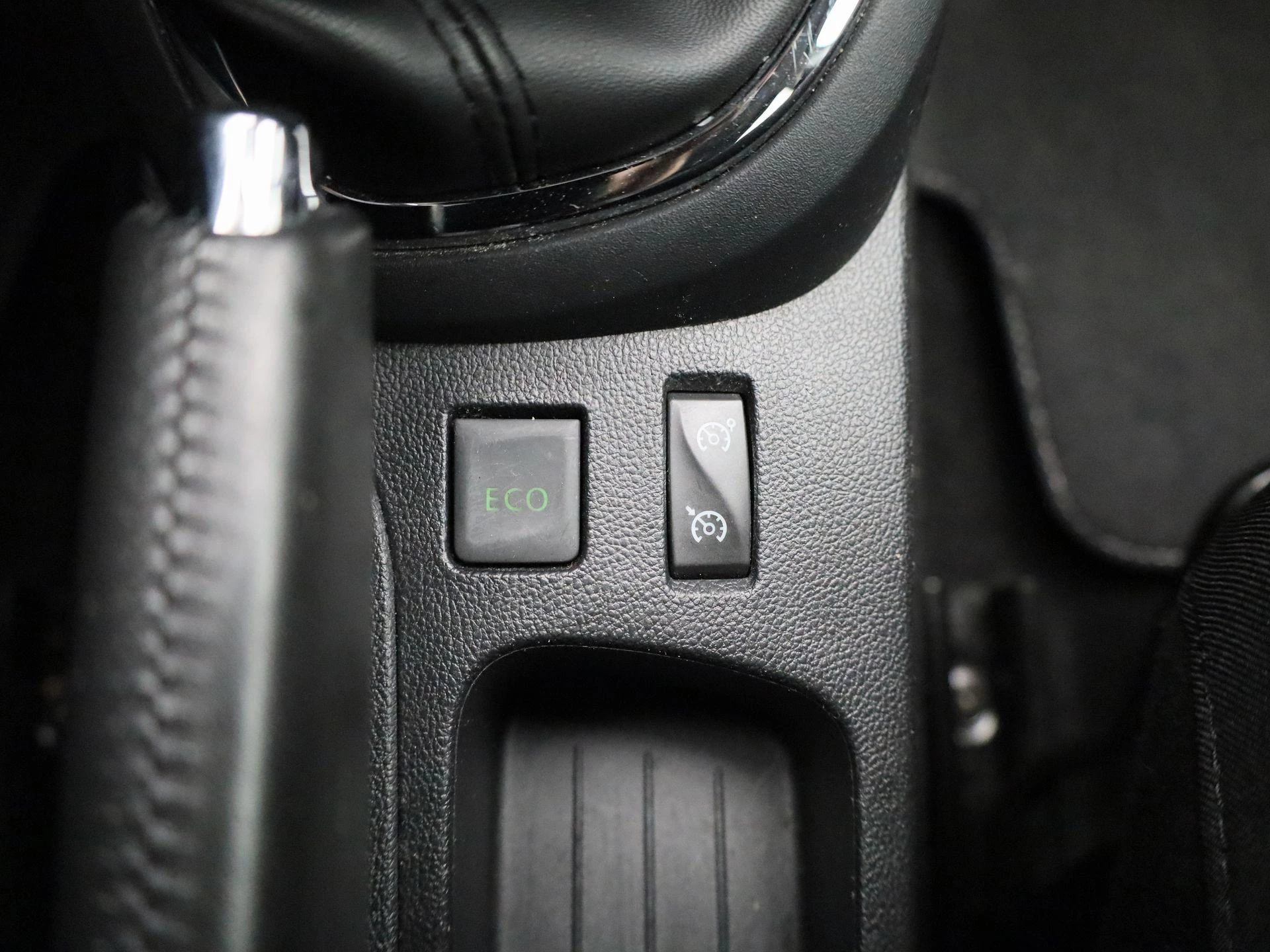 Renault-Captur-image-24