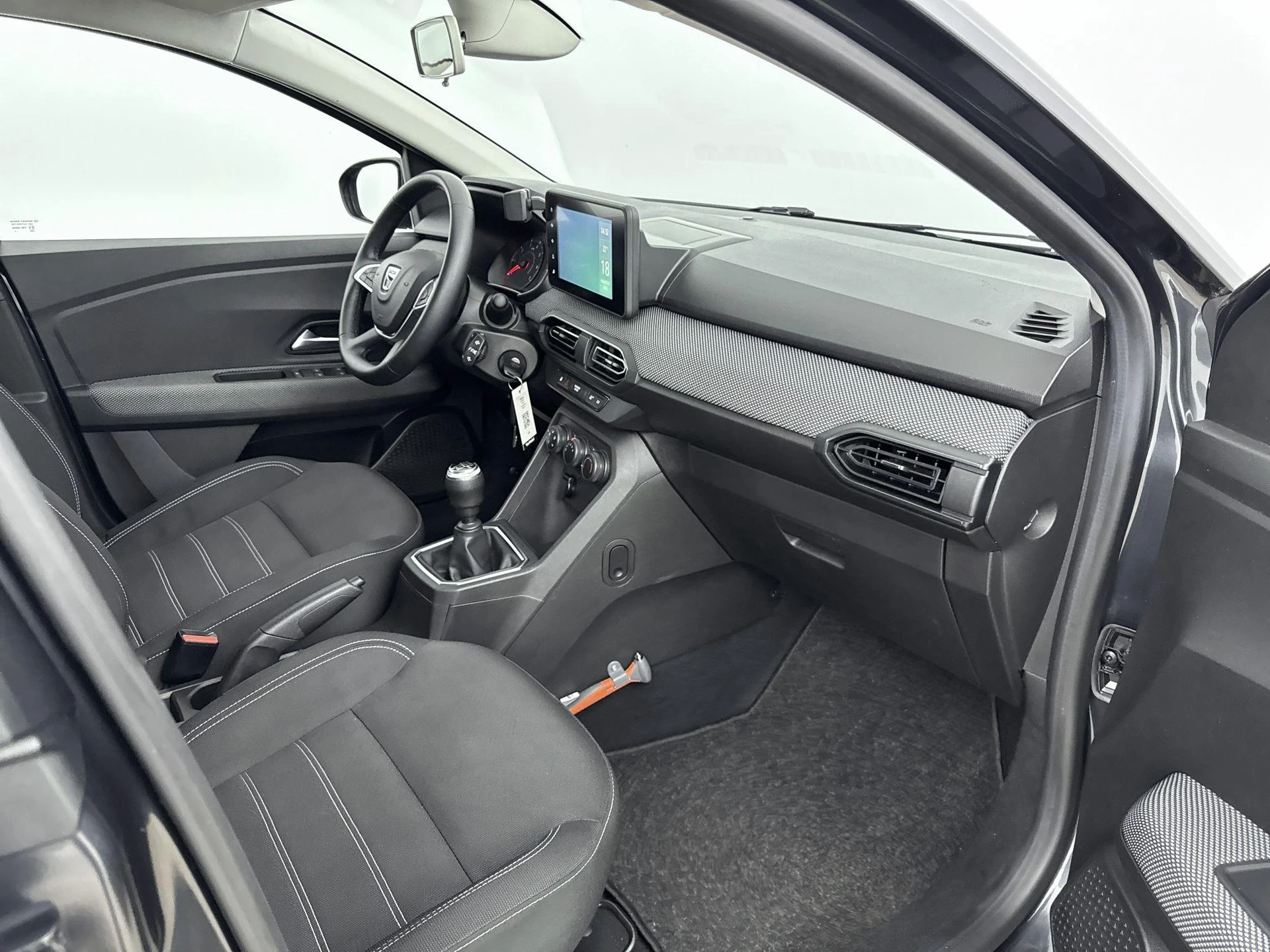 Dacia-Sandero-image-17