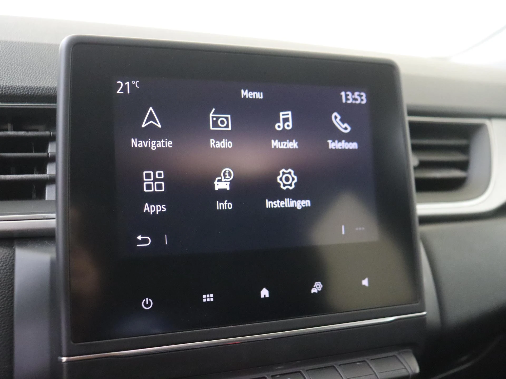 Renault-Captur-image-16