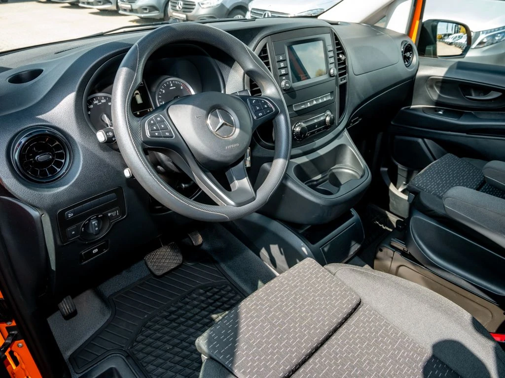 Mercedes-Benz-Vito 114-image-8