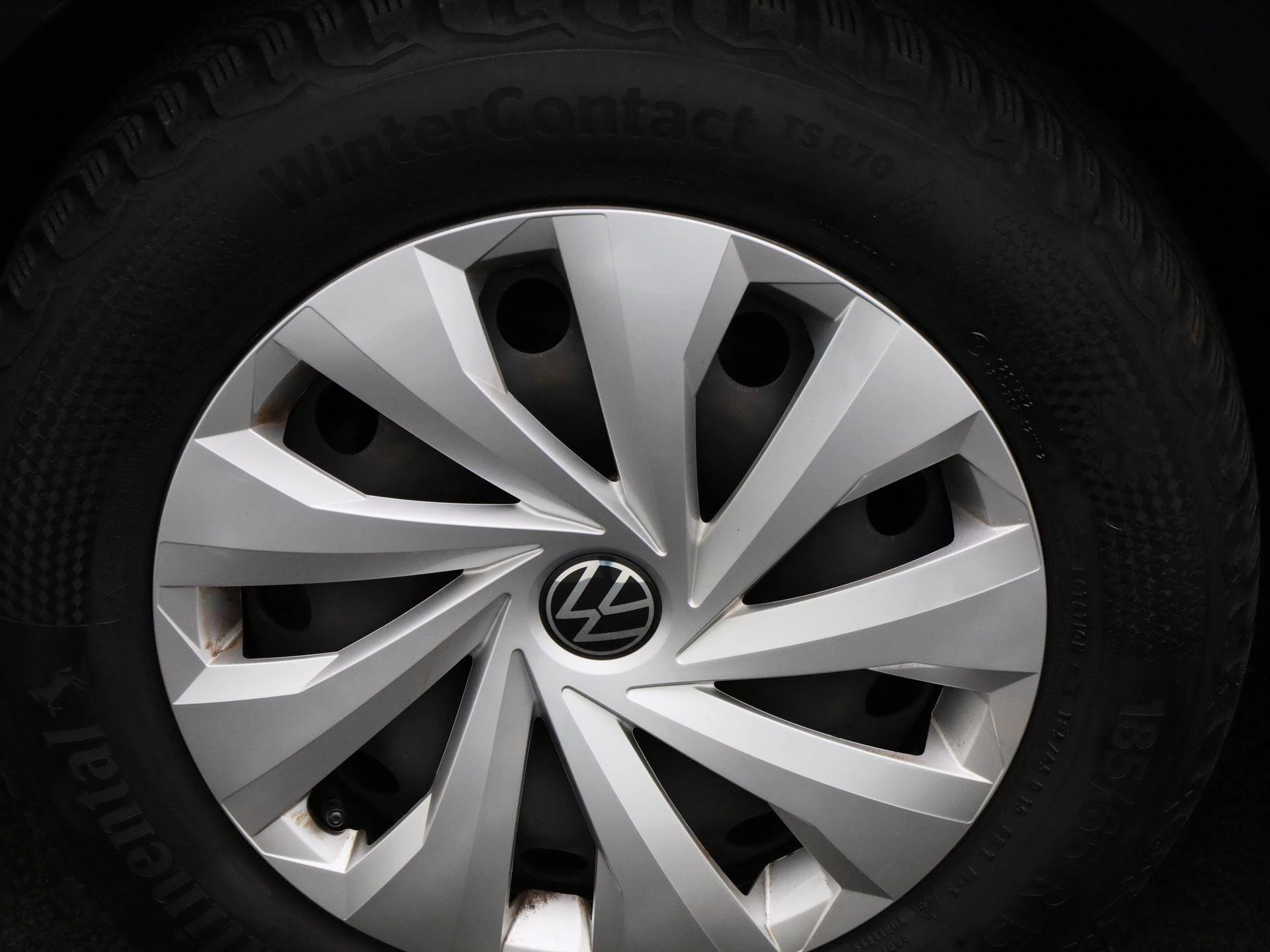 Volkswagen-Polo-image-13