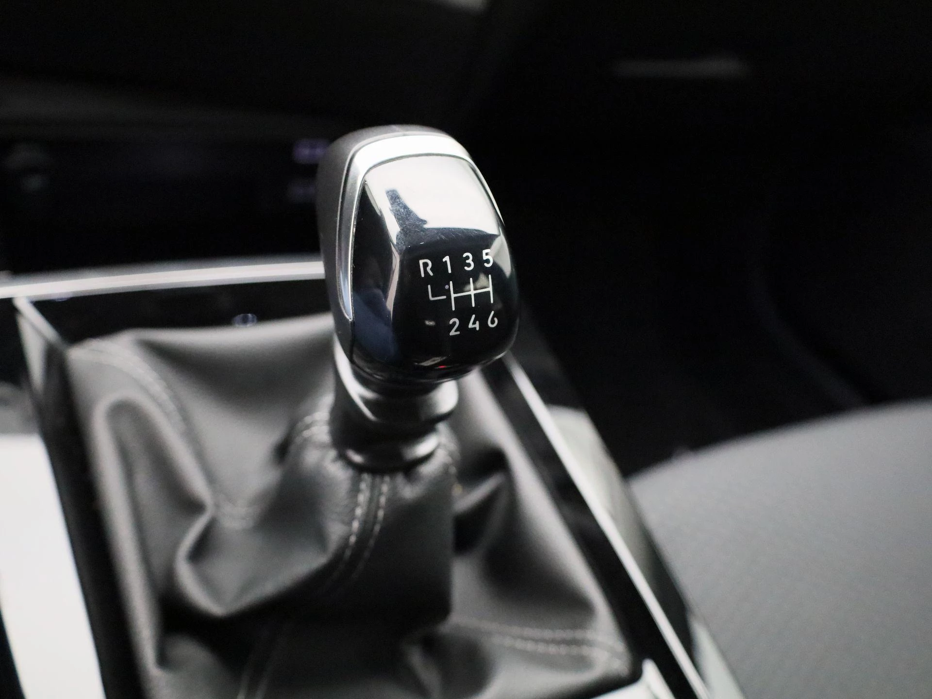 Opel-Astra-image-24