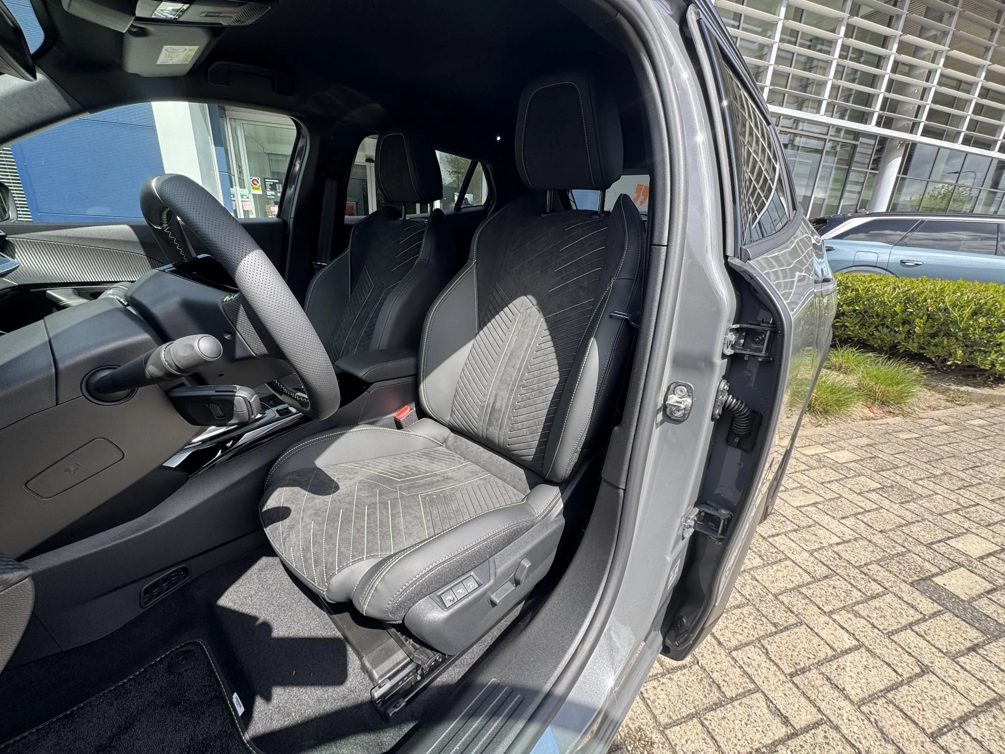 Peugeot-2008-image-17