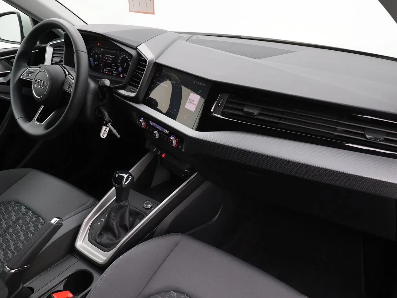 Audi-A1 Sportback-image-2