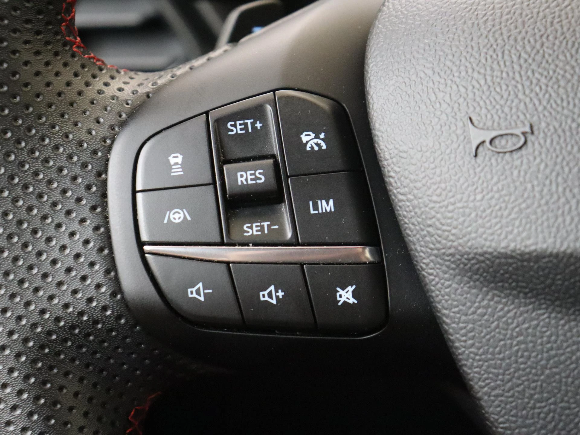 Ford-Puma-image-12