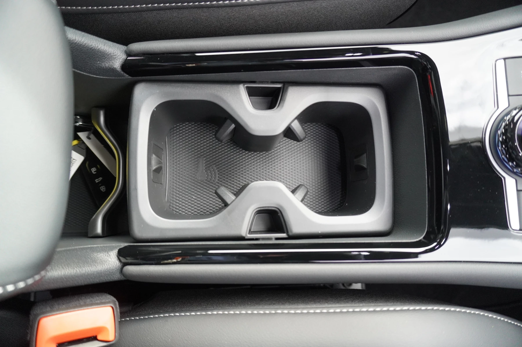 Volkswagen-Tiguan-image-43