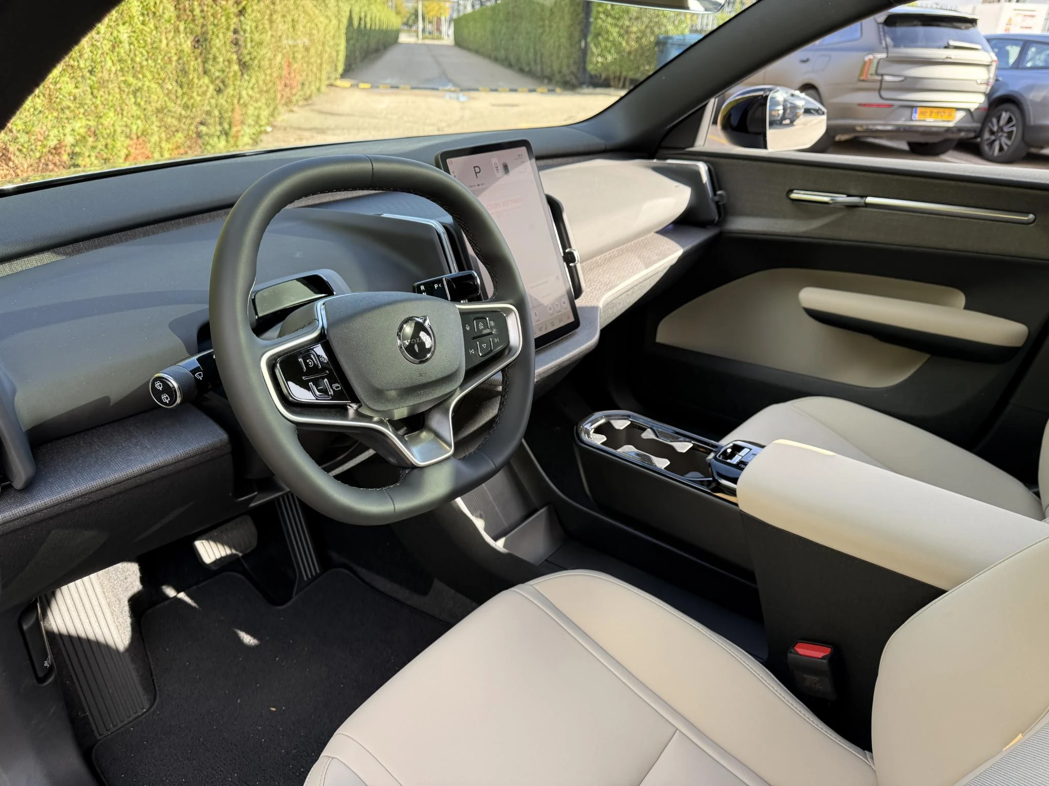 Volvo-EX30-image-18