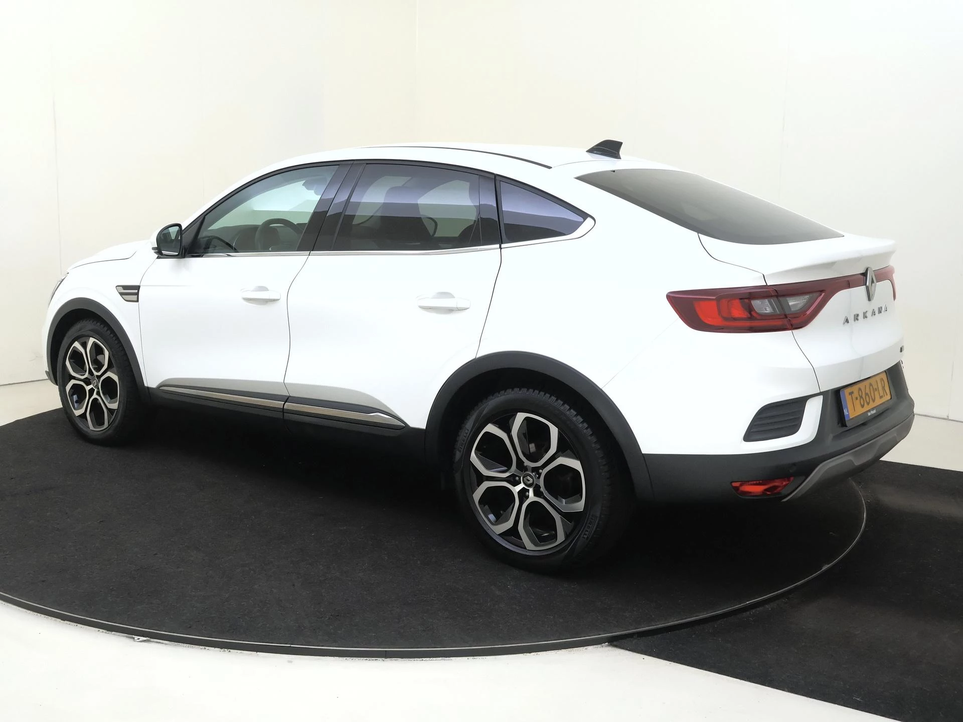 Renault Arkana 1.6 E-Tech 145 FULL-Hybrid Techno