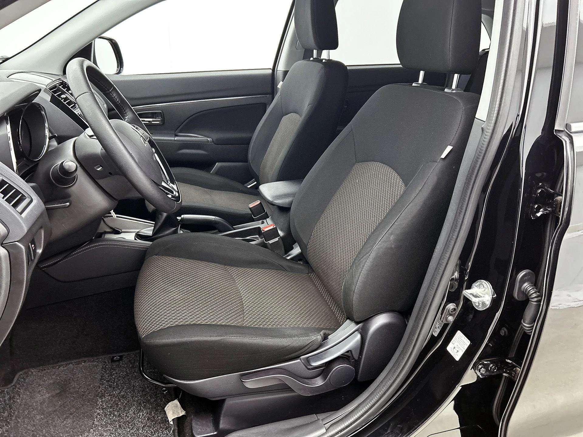 Mitsubishi-ASX-image-33