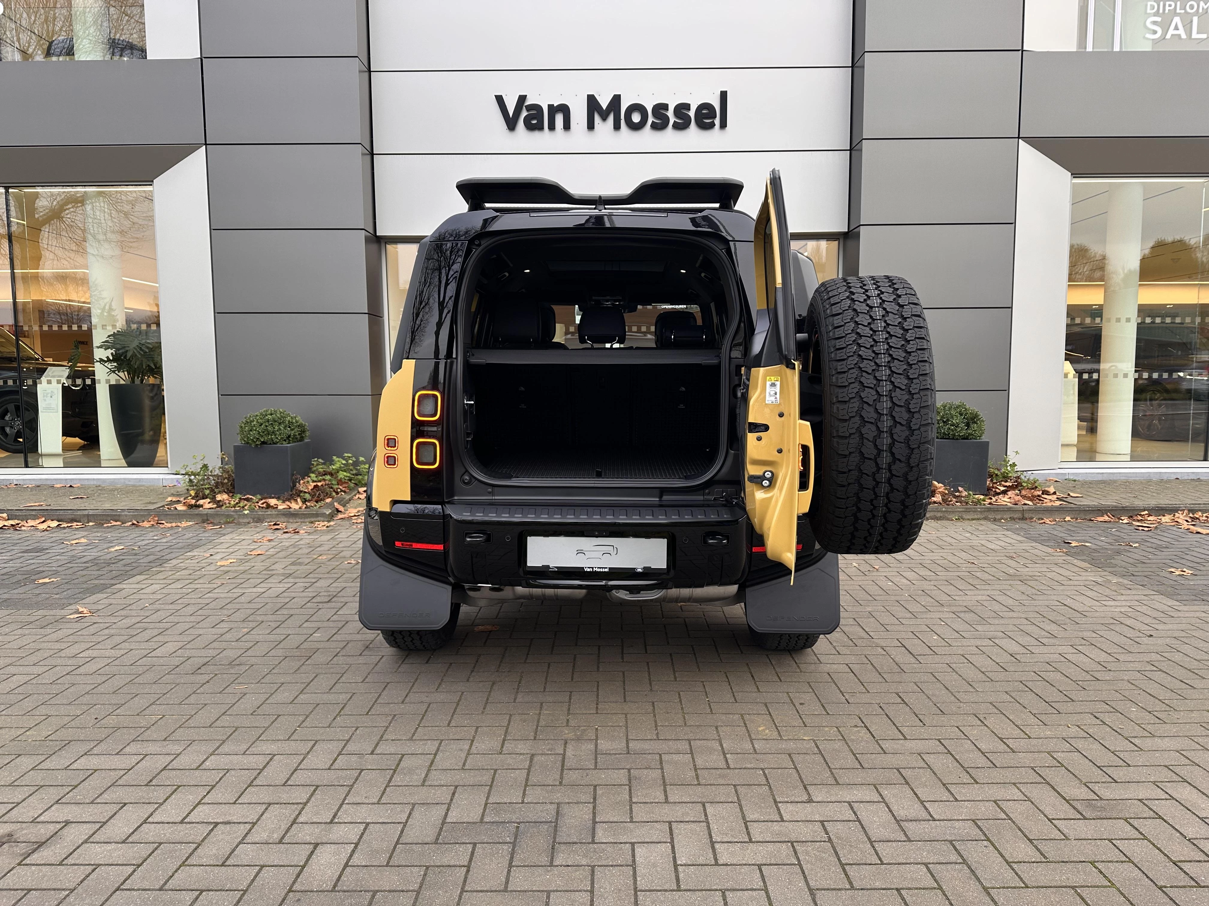 Land Rover-Defender-image-8