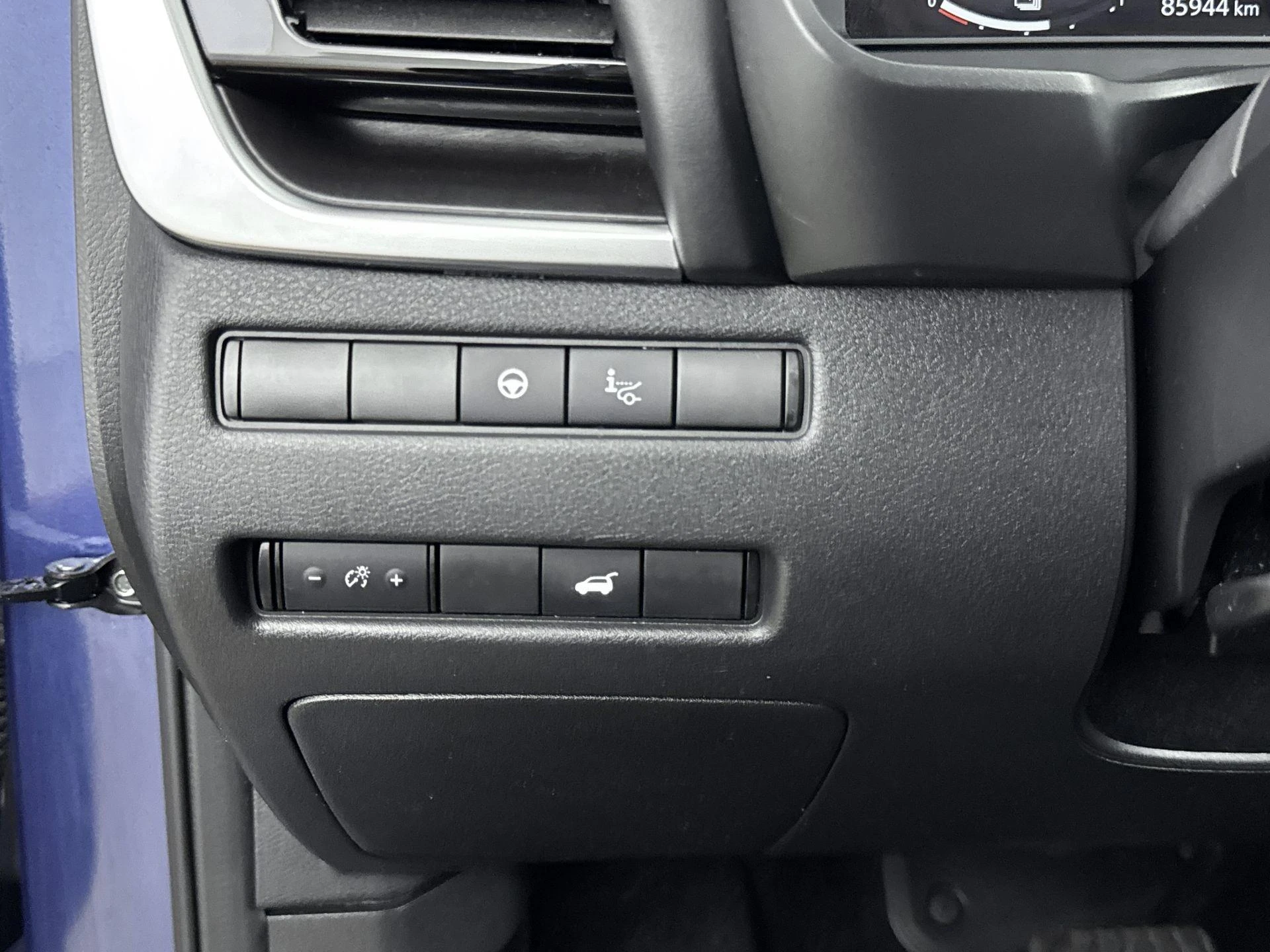 Nissan-X-Trail-image-22
