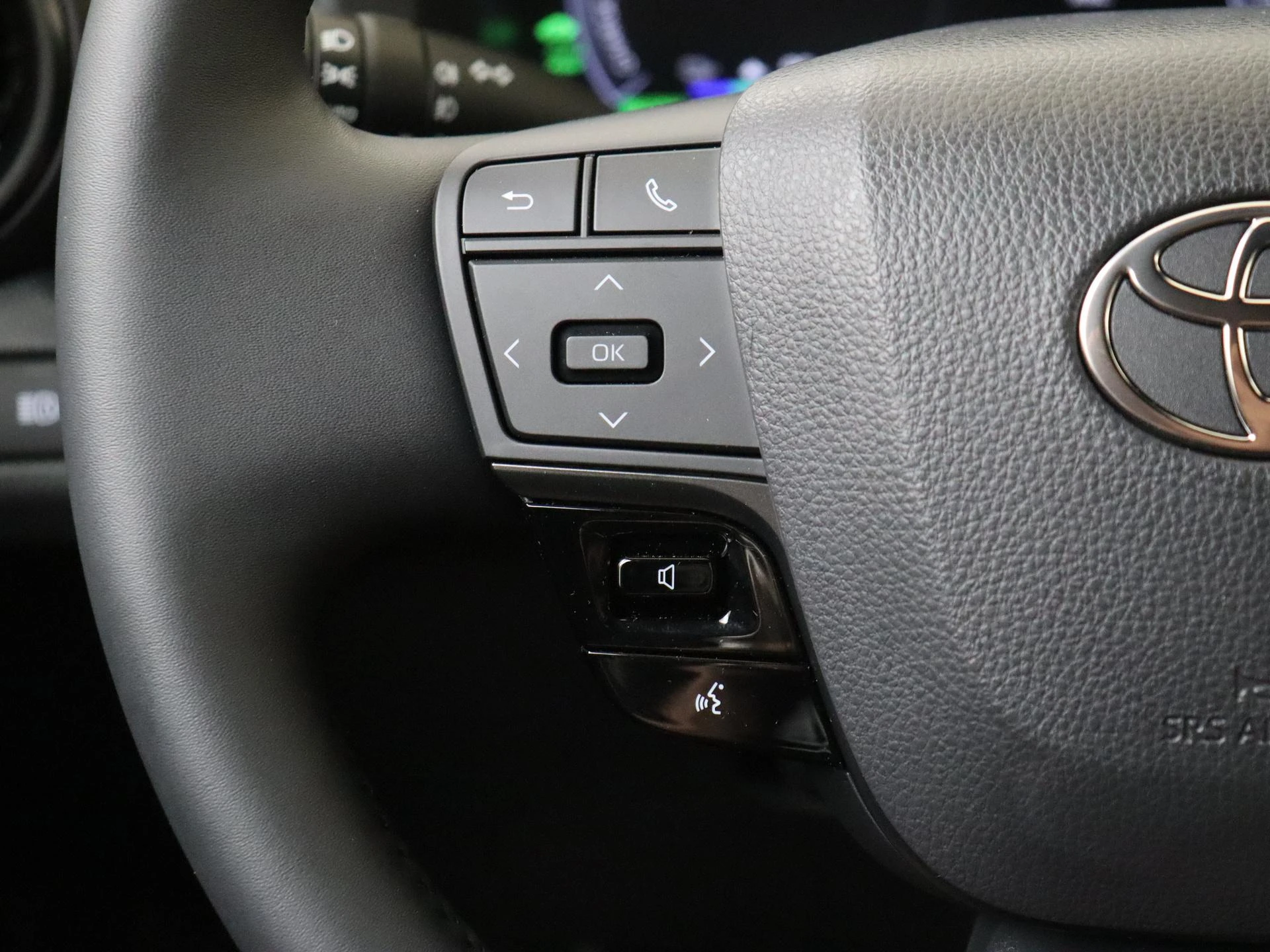 Toyota C-HR 2.0 Plug-in Hybrid 220 Business Plus
