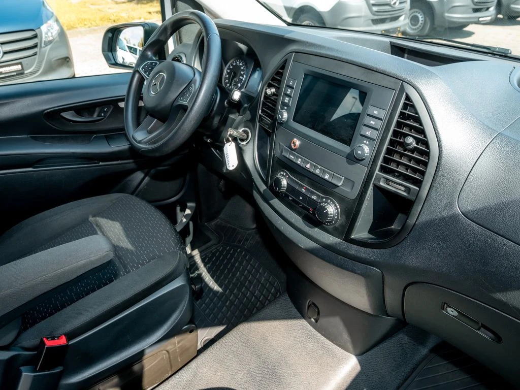 Mercedes-Benz-Vito 114-image-9
