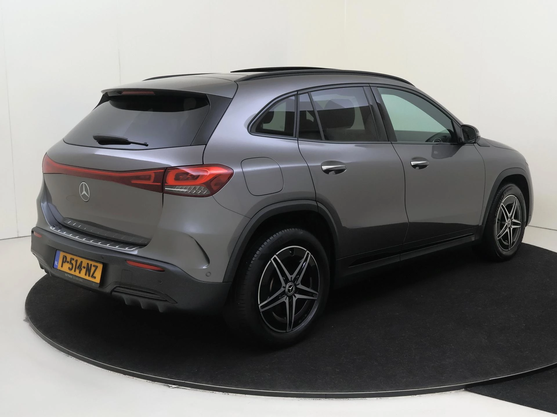 Mercedes-Benz Eqa