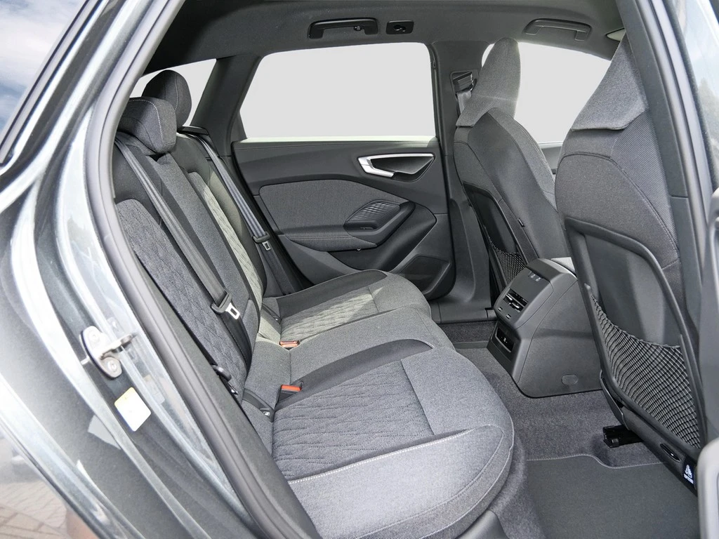 Audi A5 UPE br. 81.775,- Avant e-hybrid quattro S tronic 220 kW / 299 PS