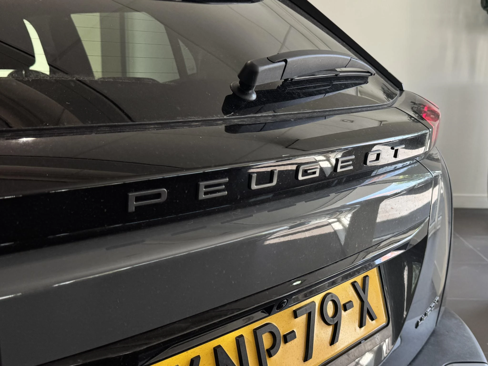 Peugeot 2008 1.2 Hybrid 145 GT