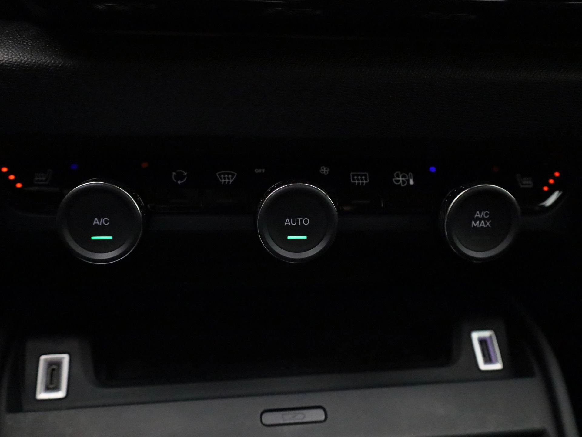 Citroën-ë-C4-image-18