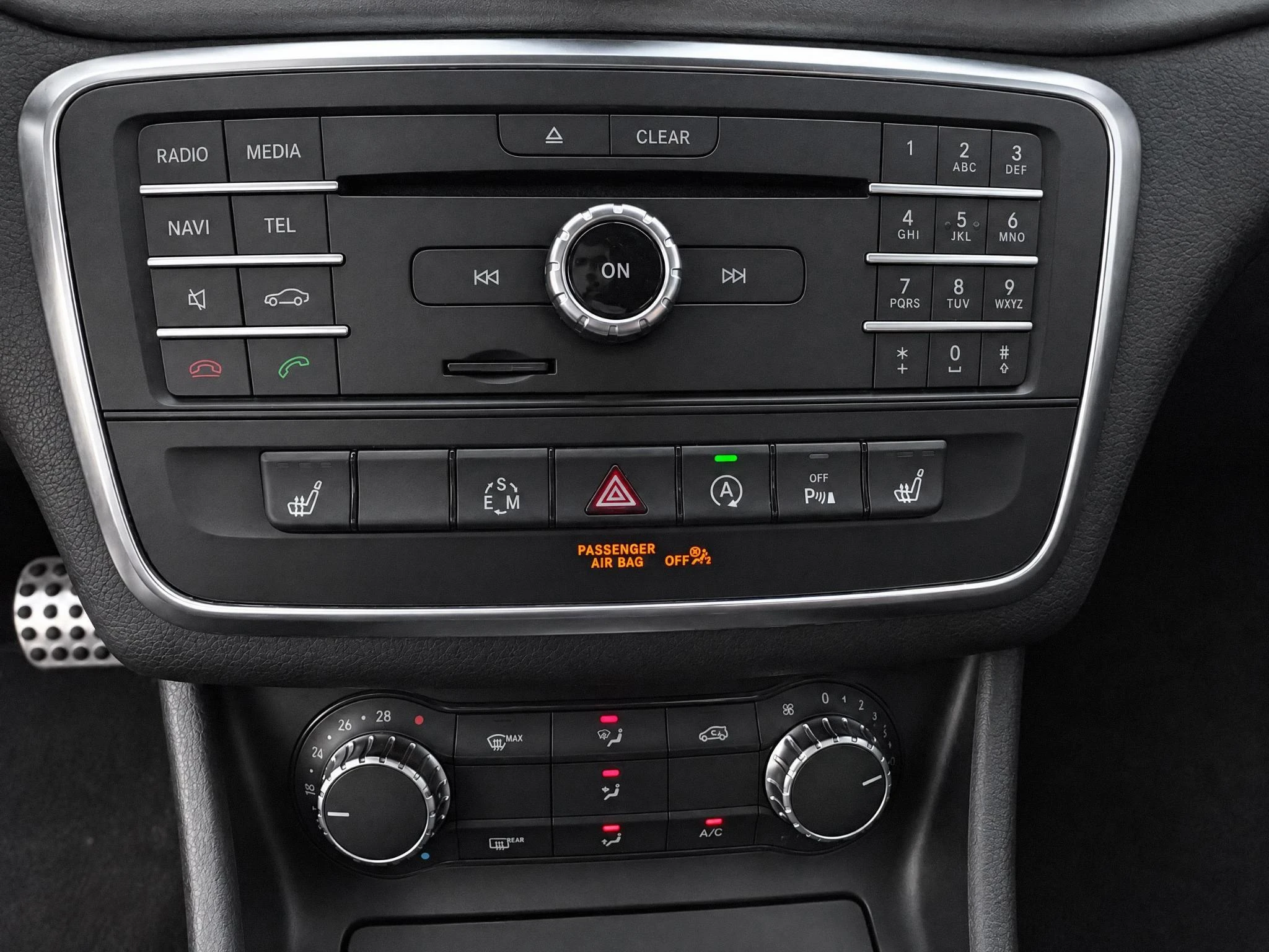 Mercedes-Benz-CLA-image-17