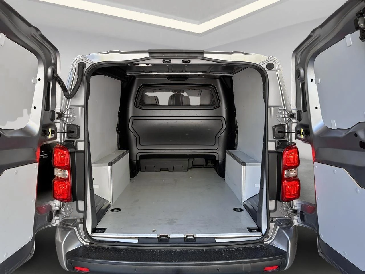 Opel-Vivaro-image-6