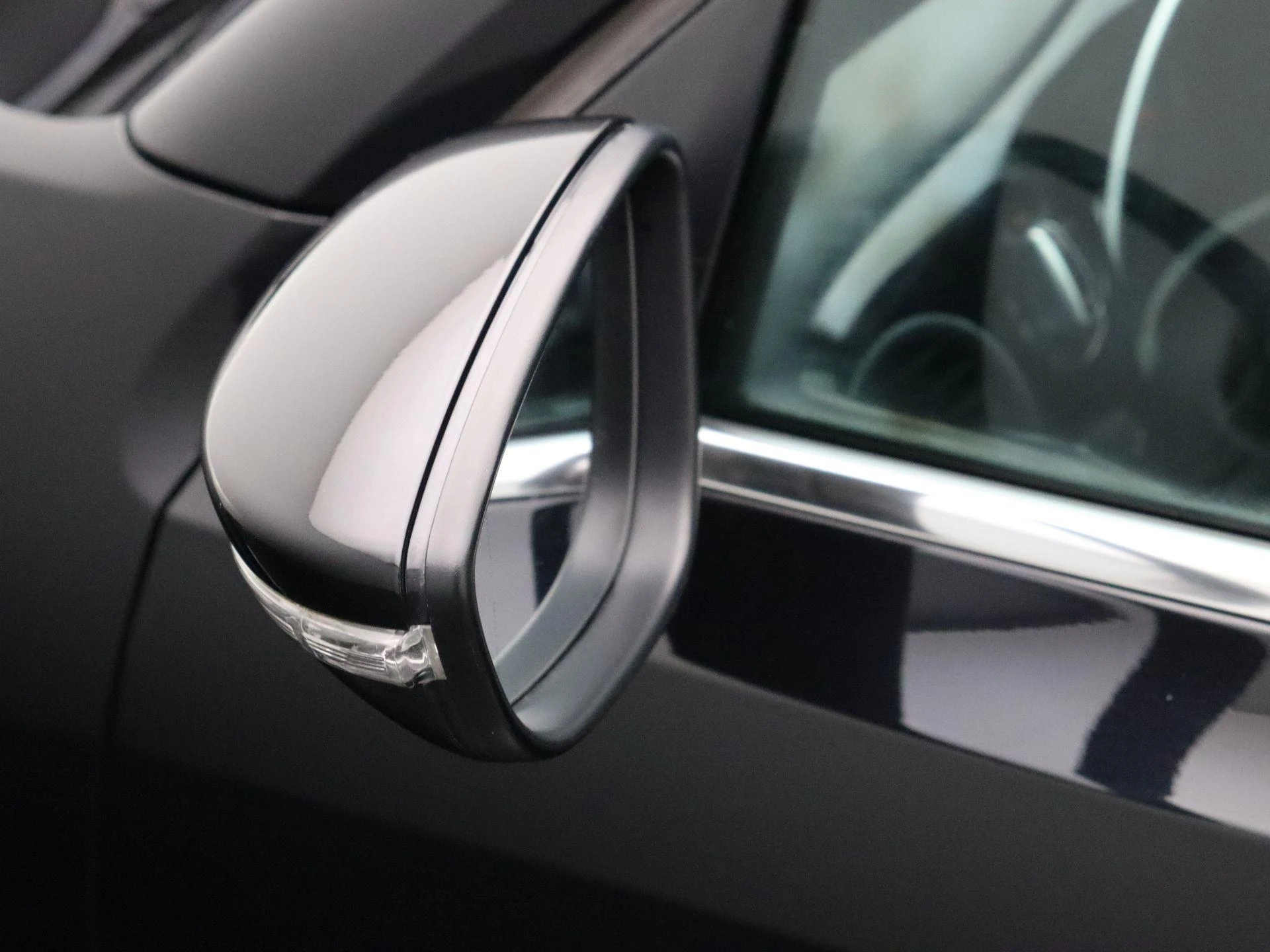 Volkswagen-Beetle-image-7