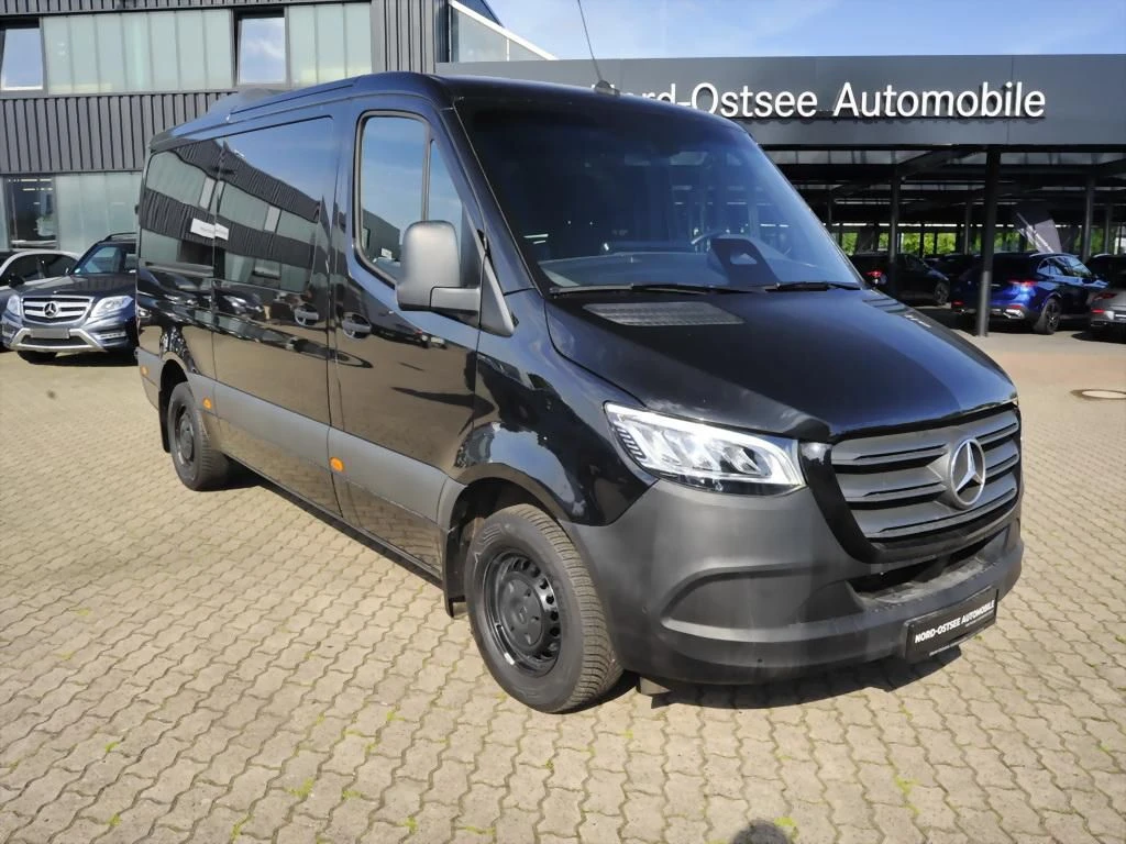 Mercedes-Benz-Sprinter 317-image-3
