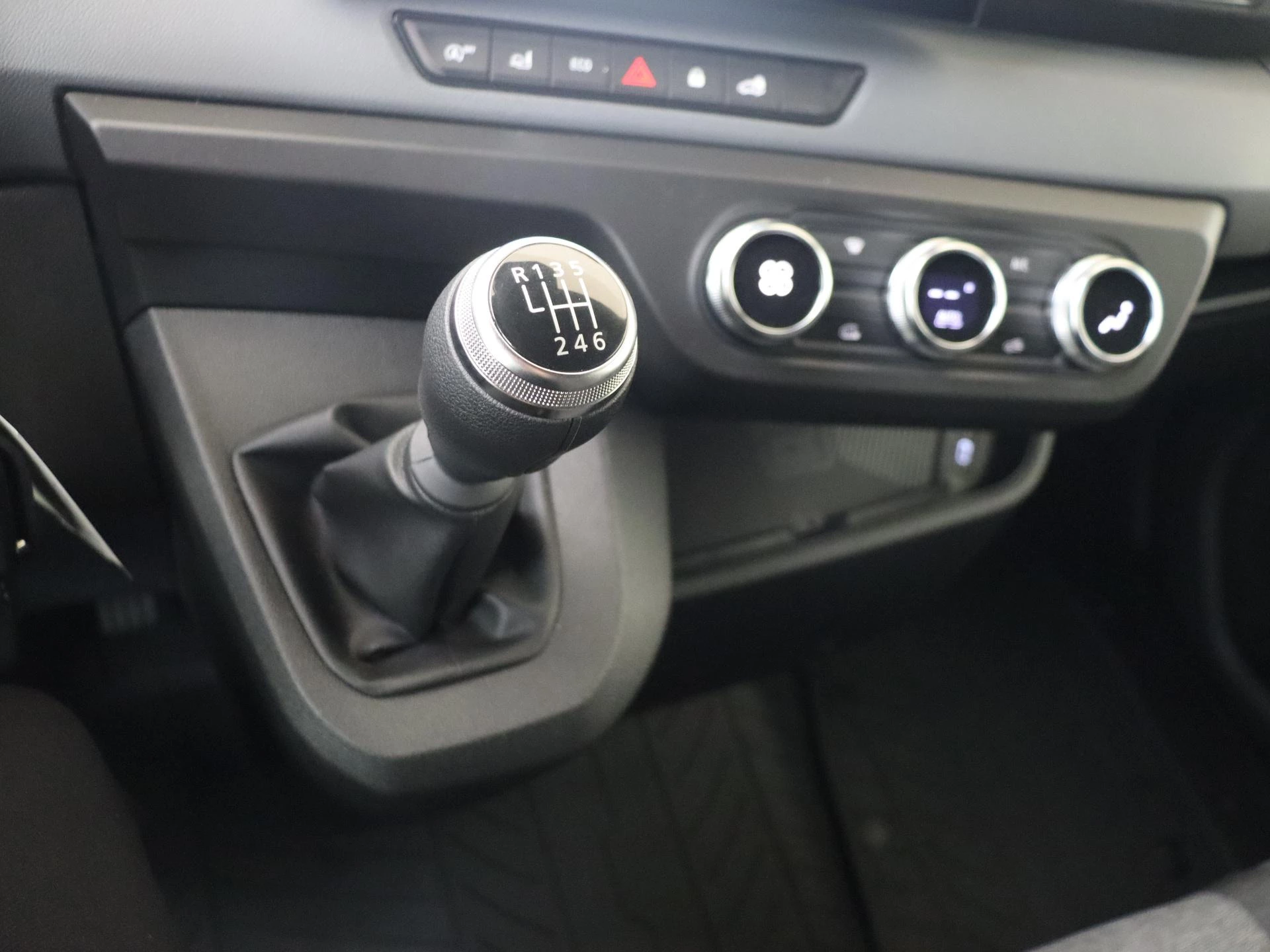 Renault Master T35 2.0 dCi 170 L2H2 Extra