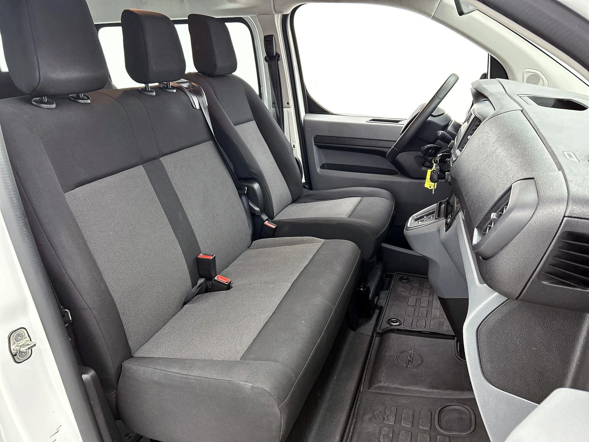 Opel-Vivaro-e-image-30