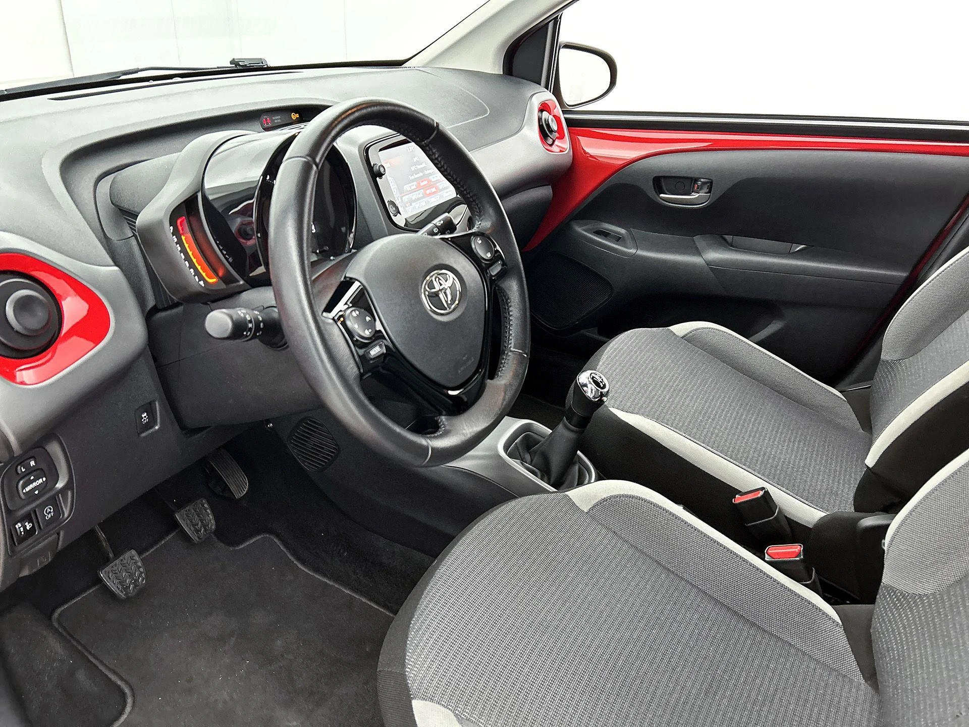 Toyota-Aygo-image-19